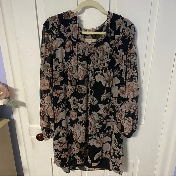 LOFT Floral Shift Dress - Picture 2 of 6